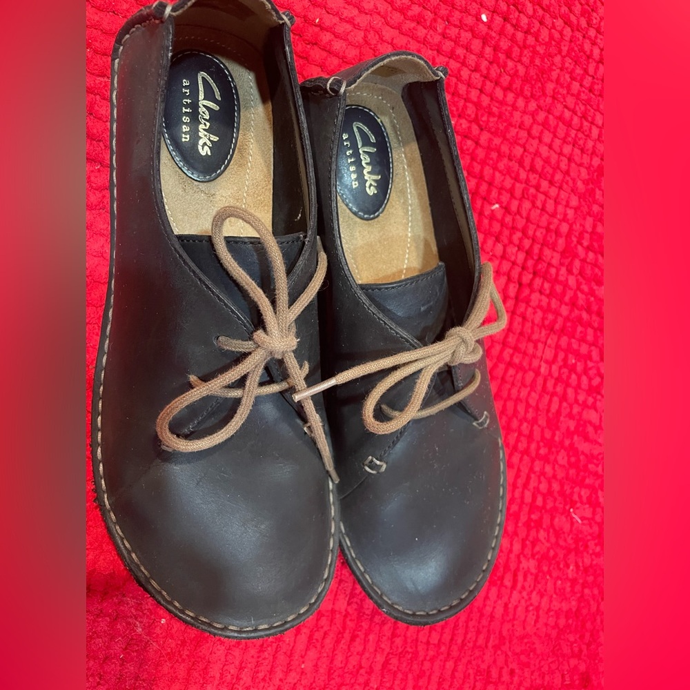 EUC size 9 Clarks Clark’s Artisan Black all leather Shoes - Picture 3 of 8